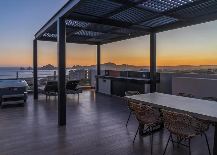 View Rooftop With Heated Jacuzzi