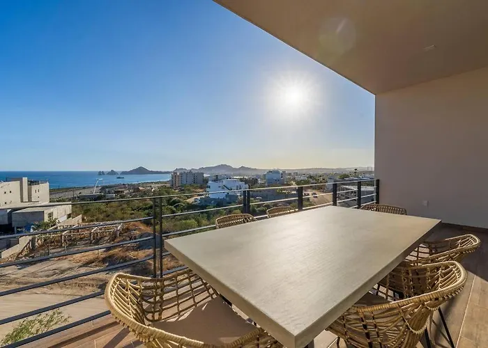 View Rooftop With Heated Jacuzzi *