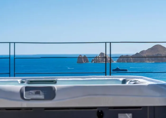 View Rooftop With Heated Jacuzzi